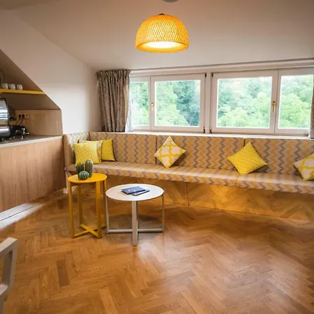 Empirent Petrin Park 4* Praag