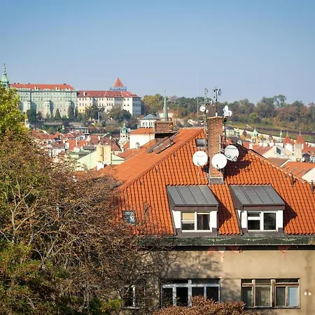 Empirent Petrin Park Πράγα