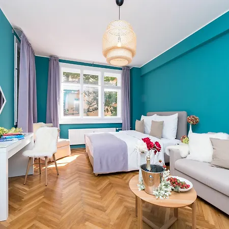 Ξενοδοχείο με διαμερίσματα Empirent Petrin Park 4*